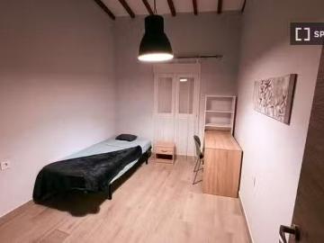 Habitación en un piso de 4 habitaciones en alquiler, Alicante