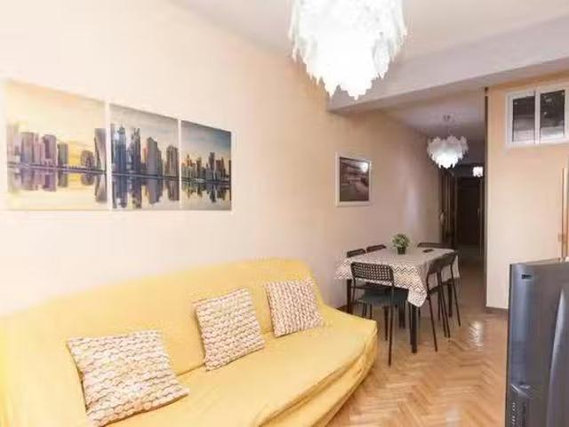 Habitación en Vía Complutense, Junta Municipal 5