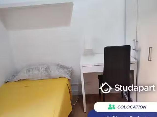 Habitación en 14 Carrer dels Gimbernat
