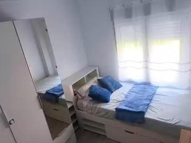 Habitación en 18 Calle del Priorato