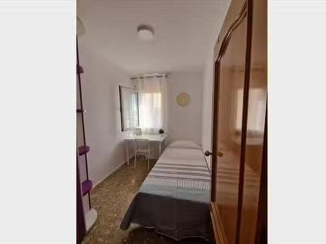 Habitación en 190 Carrer de les Magnòlies