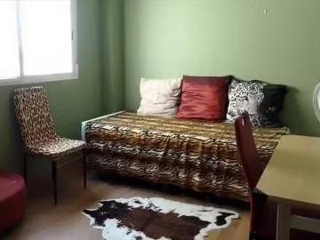 Habitación en 11 Avinguda de Guillem de Moncada