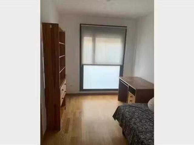 Habitación en 1 Calle de Clara Campoamor