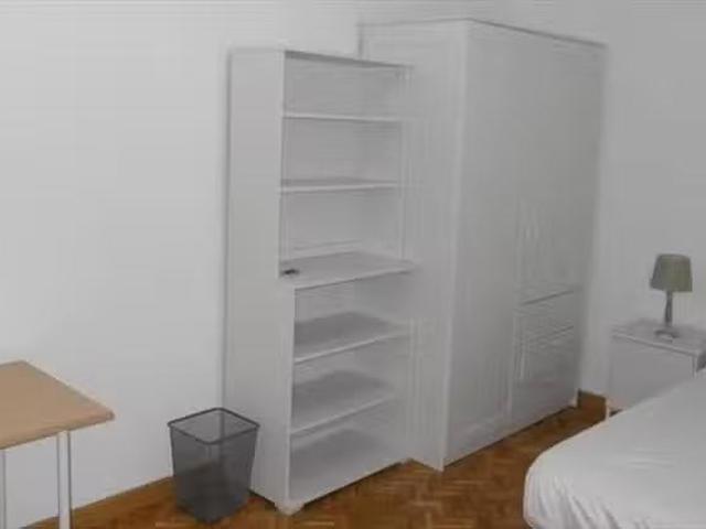 Habitación en 1 Calle de Echegaray