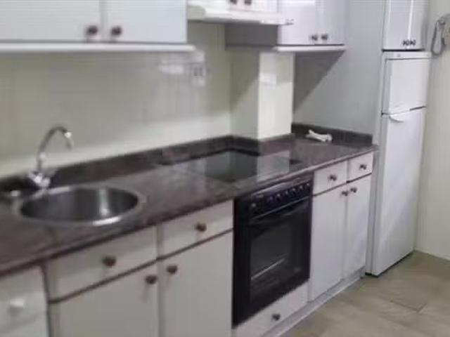Habitación en 1 Calle Otsoane