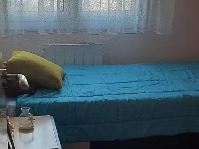 Habitación en 1 Carrer de Cantàbria