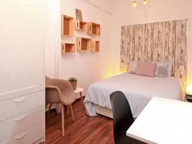 Habitación en 1 Carrer de la Riera de Sant Miquel