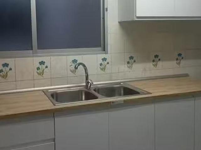 Habitación en 1 Avenida Silverio Perfecto Sanz Navarro