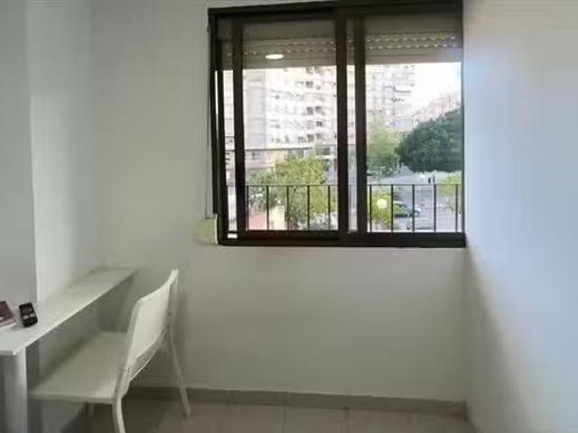 Habitación en 1 Glorieta Rodolfo Llopis