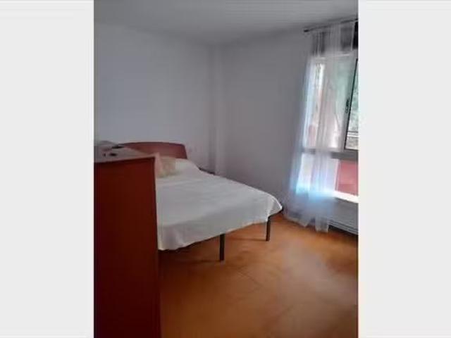 Habitación en 1 Plaça Europa