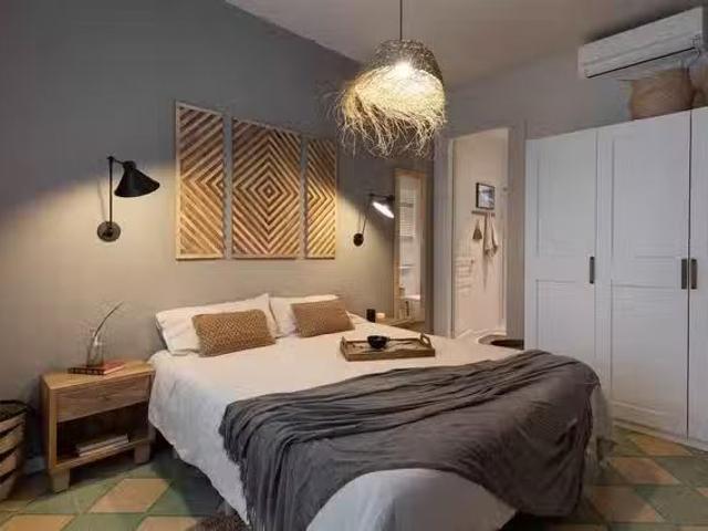 Habitación en 206, 4 3, 08029 Barcelona, Spain
