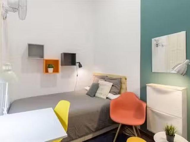 Habitación en 239 Carrer Gran de Gràcia