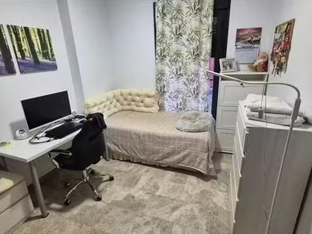 Habitación en 23 Calle Butrón