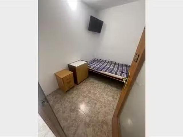 Habitación en 31 Carrer de Josep Torras i Bages