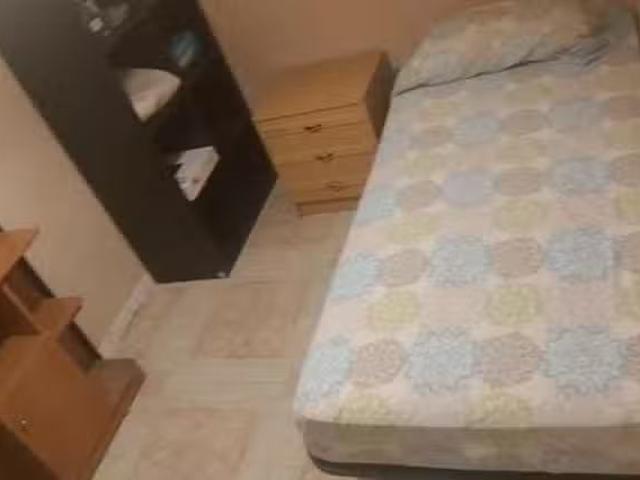 Habitación en 3 Calle de Mariano Benlliure