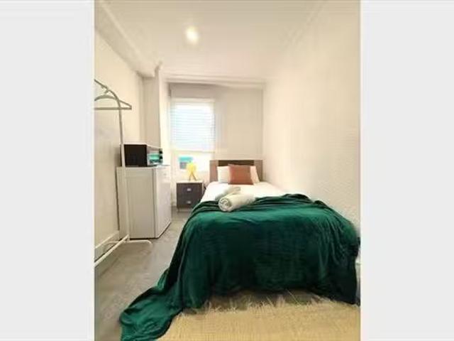 Habitación en 55 Avenida de Fuenlabrada
