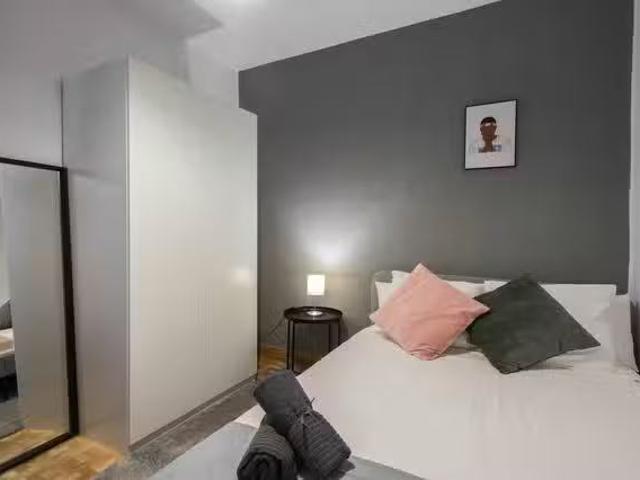 Habitación en 65, Salamanca, 28001 Madrid, Spain