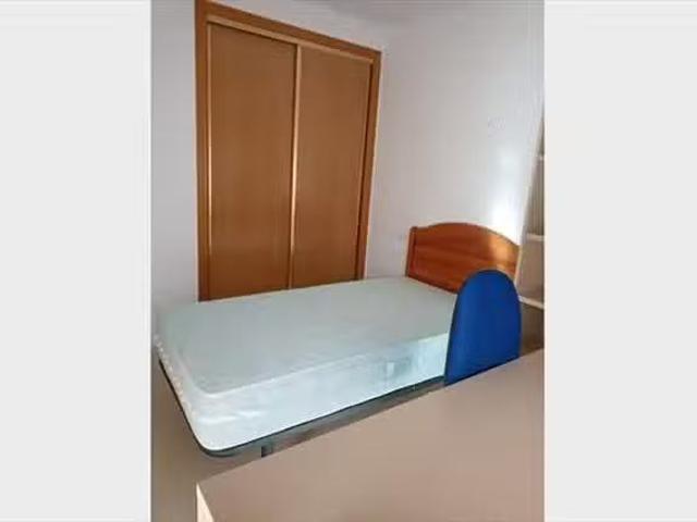 Habitación en 7 Avenida de Parmenides