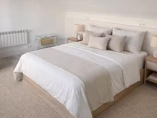 Habitación en 8 Calle de los Caidos de la División Azul