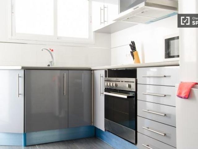 Habitación equipada con escritorio en piso compartido, Benimaclet