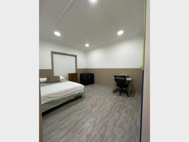 Habitación individual a pasos de metro Baquedano 4B