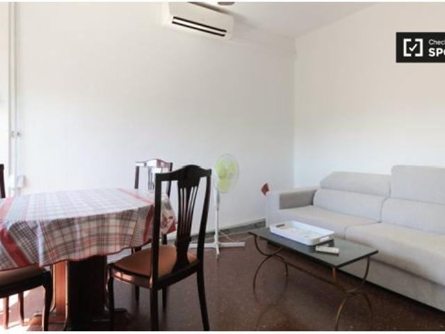 Habitación luminosa en alquiler en el Besòs i el Maresme