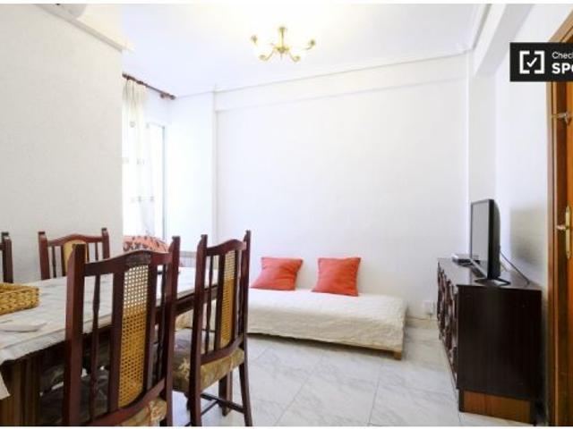 Habitación luminosa en alquiler en san isidro
