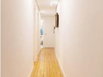 Habitación luminosa en apartamento de 7 dormitorios en Indautxu, Bilbao