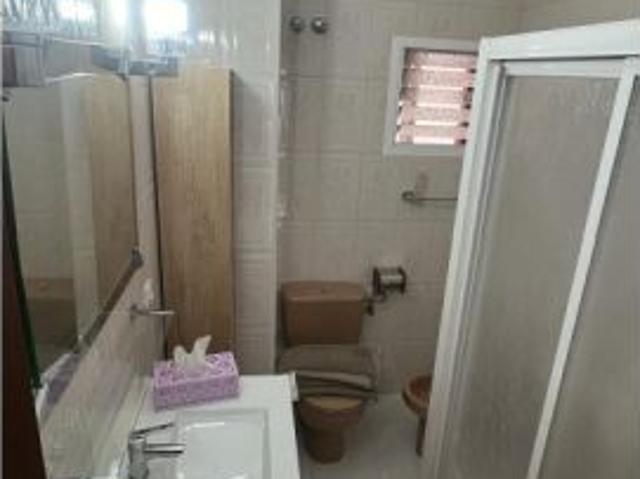 Habitación Luminosa en Piso Reformado – Bailén Miraflores, Málaga