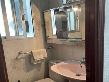 Habitación para chica estudiante en Av. Madrid