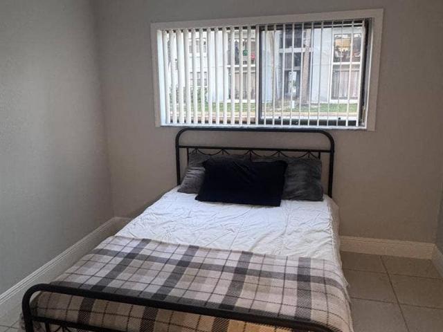 Habitación para dama en 33015