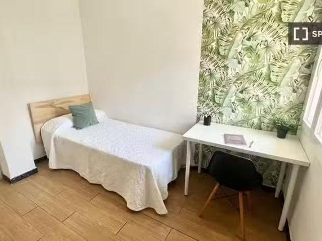 Habitación premium cerca del centro de la ciudad en un apartam.