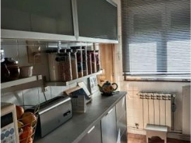 Habitación sólo para mujeres en piso compartido en Oviedo