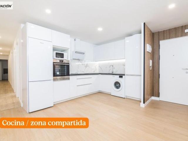HABITACION 4 CON CAMA 1.35cm EN PISO COMPARTIDO, TERCERA PLANTA SIN ASCENSOR