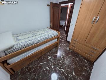 Habitaciones disponibles para estudiantes en Av. Andalucía