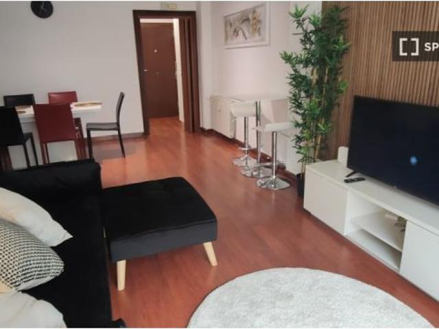 Habitaciones en alquiler en apartamento de 3 dormitorios en Alcalá De Henares