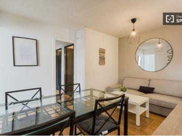 Plaça de la Infància - Cocina equipada