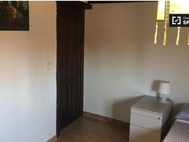 Habitaciones en alquiler en apartamento de 5 dormitorios en Alcalá De Henares