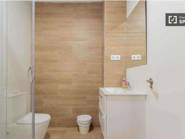 Habitaciones en alquiler en apartamento de 8 habitaciones en Arrancapins