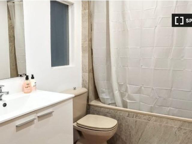 Habitaciones en alquiler en el apartamento de 5 dormitorios en Burjassot