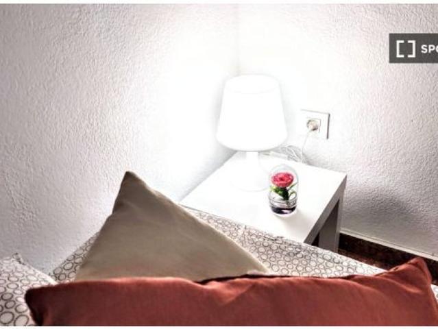 Habitaciones en alquiler en el apartamento de 5 dormitorios en Burjassot