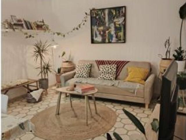 Habitaciones en apartamento de 3 dormitorios en Sant Martí