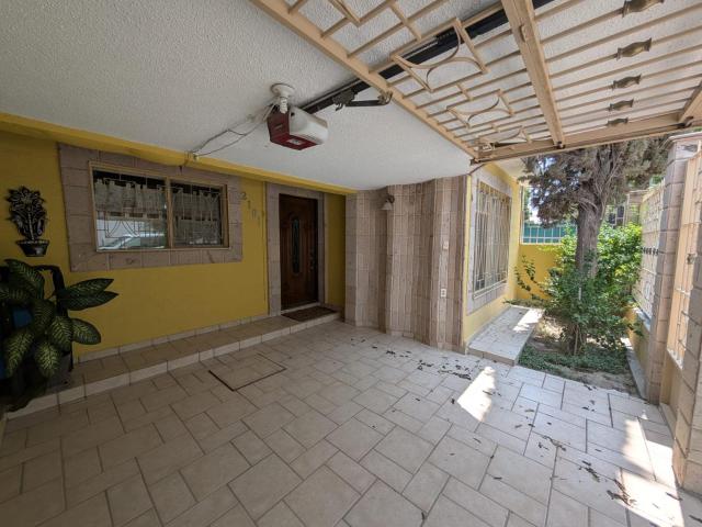 HABITACIONES EN RENTA PARA ESTUDIANTE O RESIDENTE DE MEDICINA EN CENTRO DE TORREON, COAH