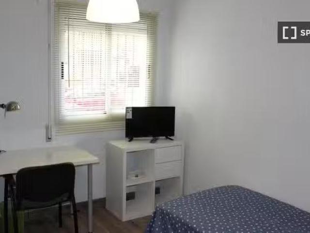 Habitaciones solo para mujeres en piso compartido en Murcia