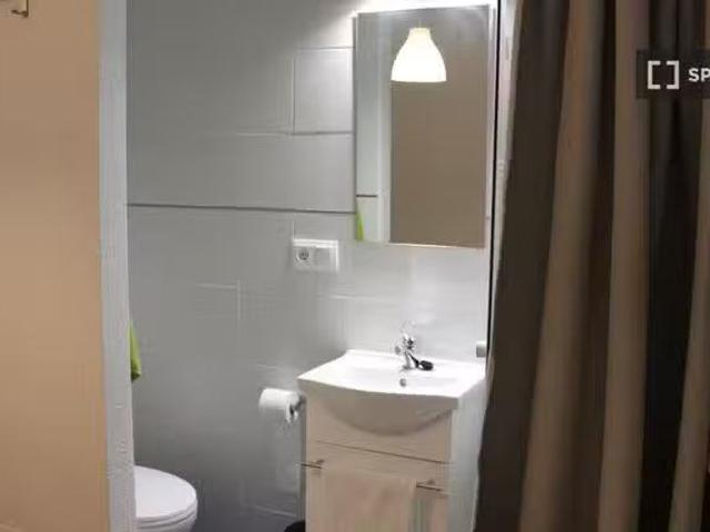 Habitaciones solo para mujeres en piso compartido en Murcia