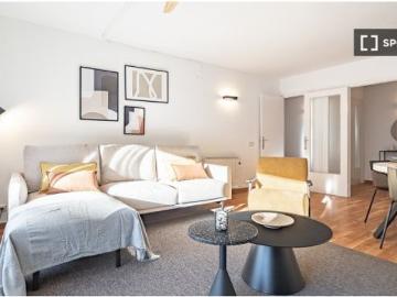 Habitaciones para alquilar en apartamento de 4 dormitorios en Barcelona