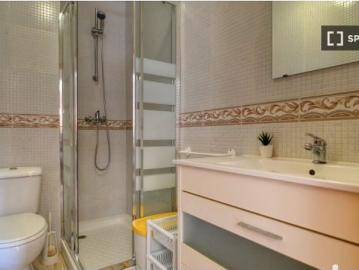 Habitaciones para alquilar en apartamento de 4 habitaciones en Getafe