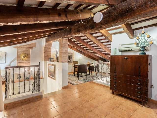 Habitaciones para alquilar en apartamento de 3 dormitorios en Valencia