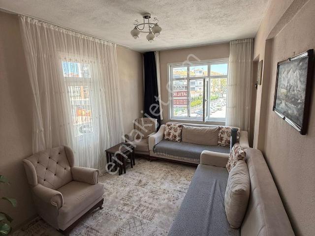 Hacı Celal Mahallesinde Ara Kat 3+1 Fırsat Satılık Daire