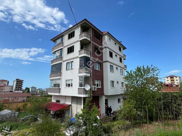 Hacıköy Mahallesinde Deniz Ve Doğa Manzaralı 4+1 138 M2 Fırsat Daire !